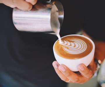 Drawing on coffee